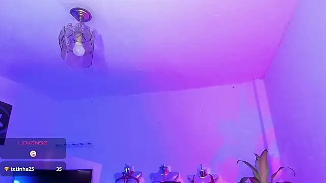 LucyStrike_ webcam