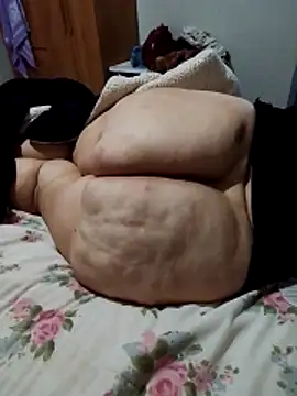 MegaAssMature webcam