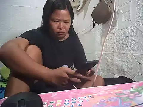 sweethotmom webcam