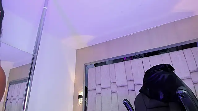AngelineHeet webcam