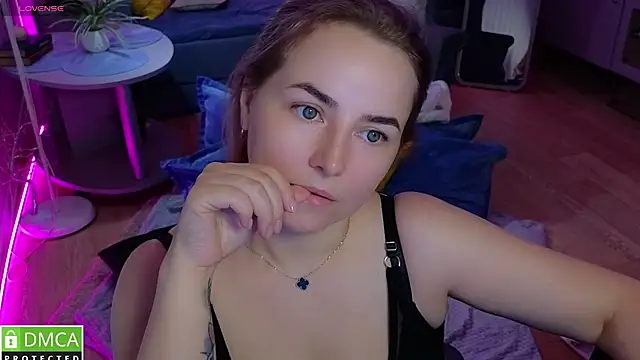 Mira_Mermayd webcam