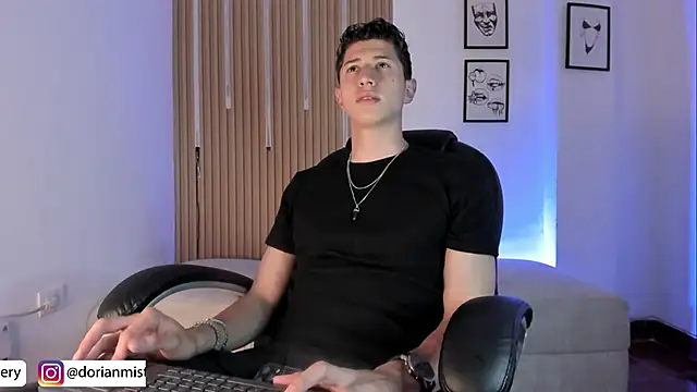 Dorianmistery2322_ webcam