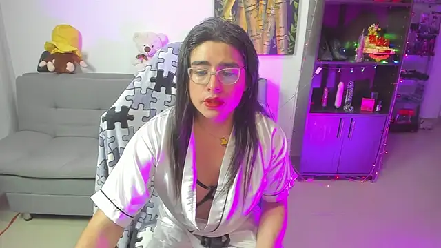 Modella: Khalifa_Gold