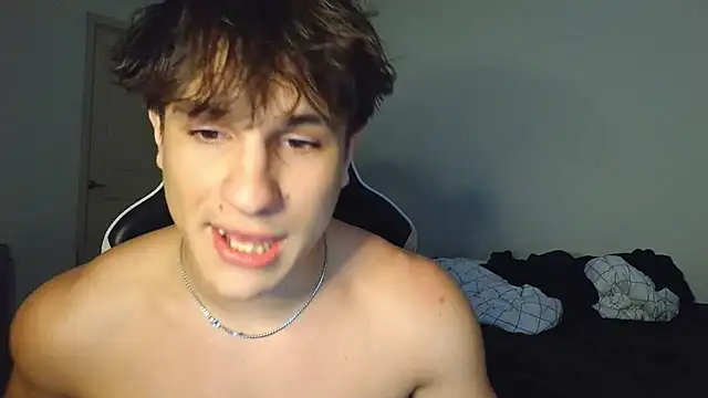 thejaceryder (M twink) - shirt off