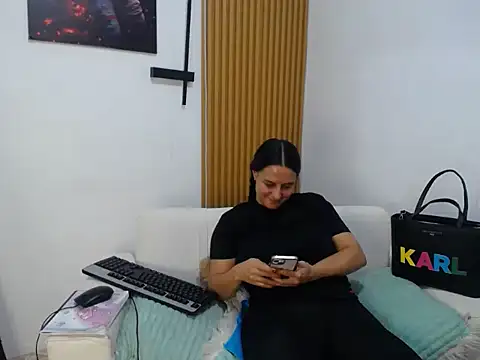 HadaraXxx webcam
