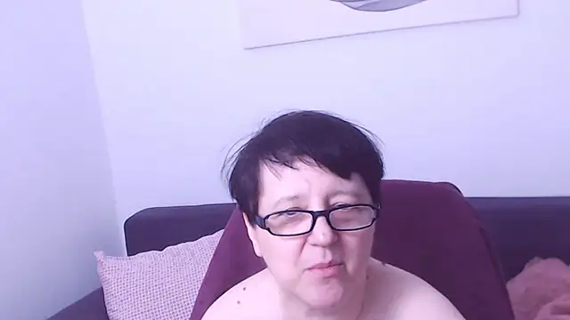 ChristaRose live cam on StripChat