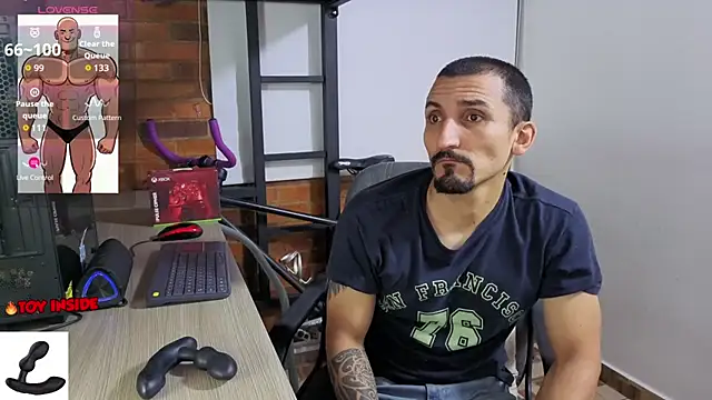 Marck_Muscle webcam