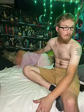 TrenaAnne webcam