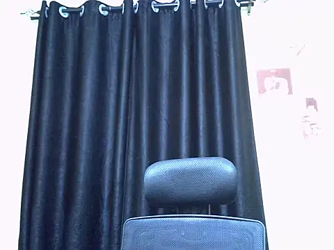 Horny-slut_ webcam