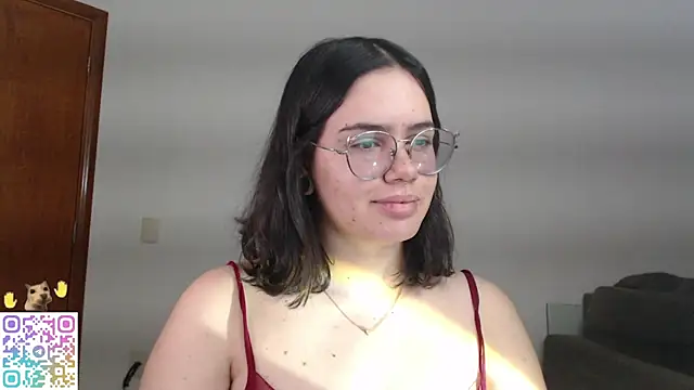 Velvetcrystall webcam