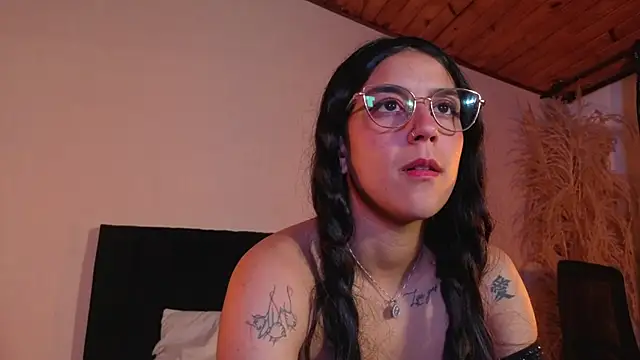 DanielaMonroe webcam