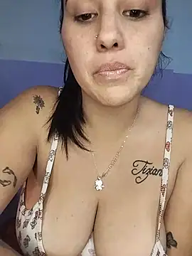 kariciasecreta webcam