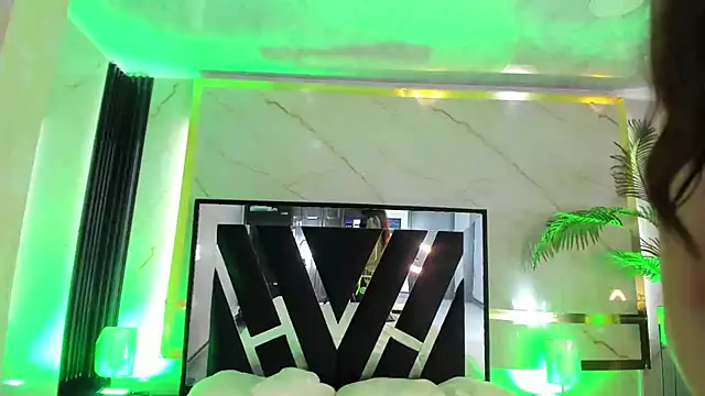 MiaVolkova webcam