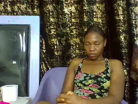 Lovey_daisy15 webcam