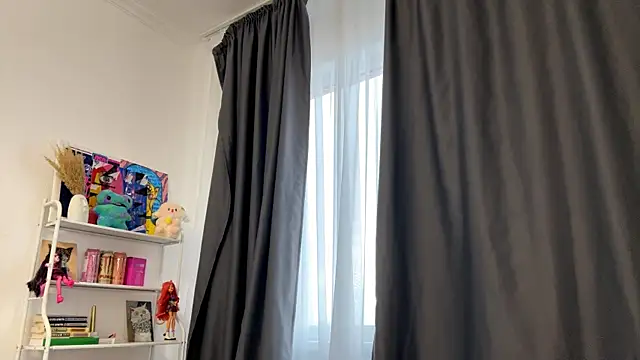 SmilingCutie webcam