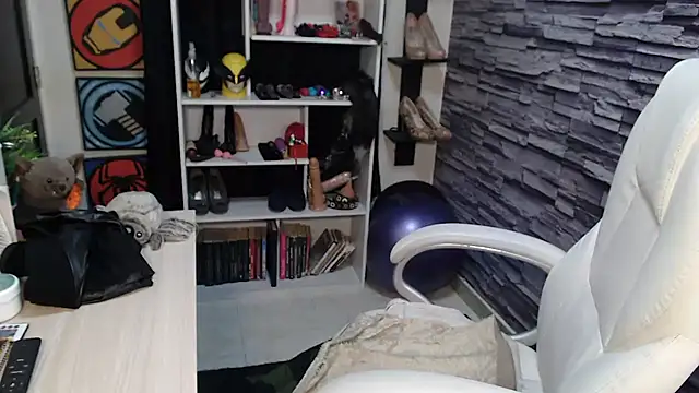 Cruela_deviil webcam