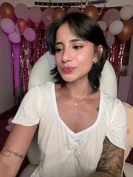 Ale_Lewis webcam