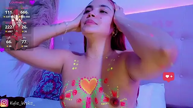 Kylie_brokee webcam