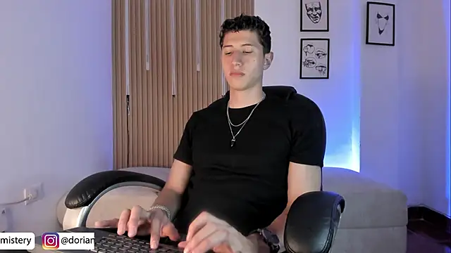 Dorianmistery2322_ webcam