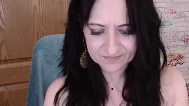 DebraMilf webcam