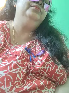 tamilthanushri webcam