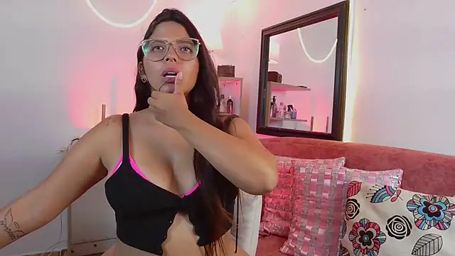 Megaan_Greey webcam