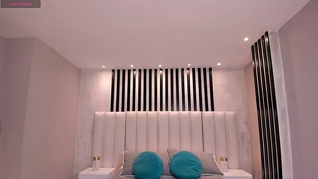 SaphiraJames webcam