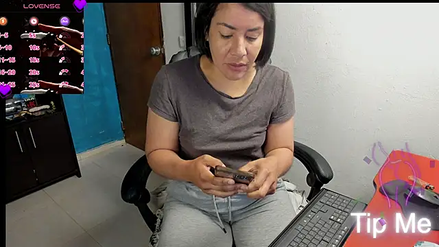 peanut_tangerine webcam