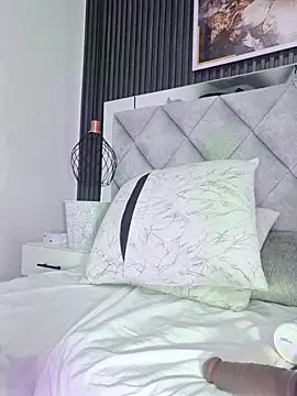 Sara_Chanel_
