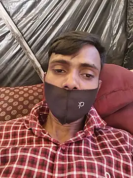 Indiandesicouple155 webcam