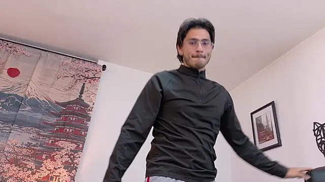 Elian_savoy Live Webcam on Stripchat