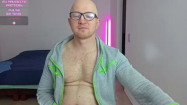 kevintyler69 - Kevintyler69's free webcam - UK Sex Cams
