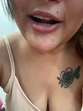Rosy_BabyDoll Live Webcam on Stripchat