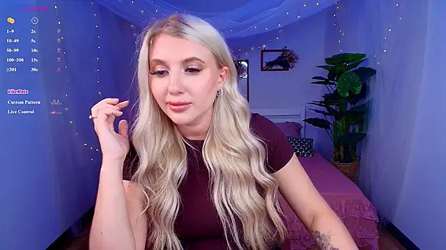 Evacadooo webcam