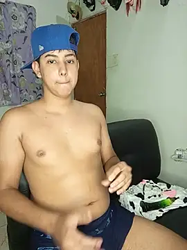 sweetboyxxx11 webcam