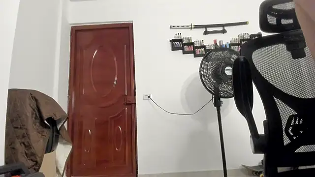 DmitriSanders webcam