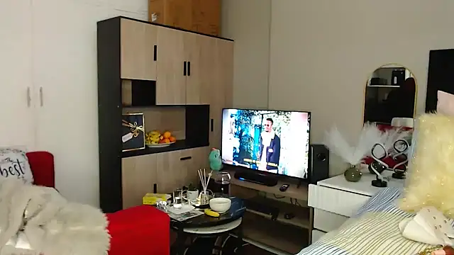 NaughtyMilf_Lilly webcam