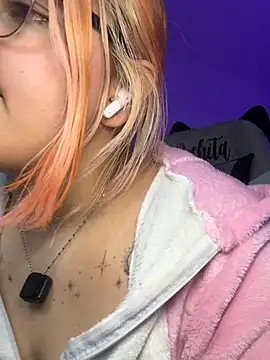 sophia_weest99 (F young) - Show me and caress your pussy 🤤🔥