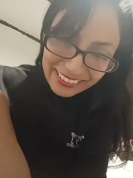 LucyCherry69 webcam
