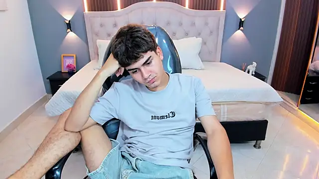 Tommy18__ webcam