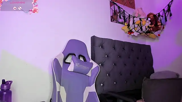 Lilithh_Kuro webcam