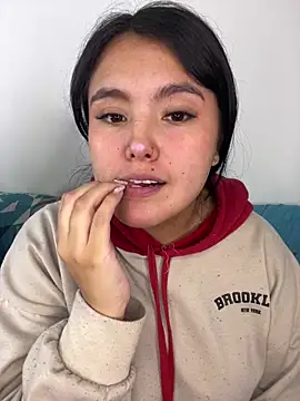 -Mellani- webcam