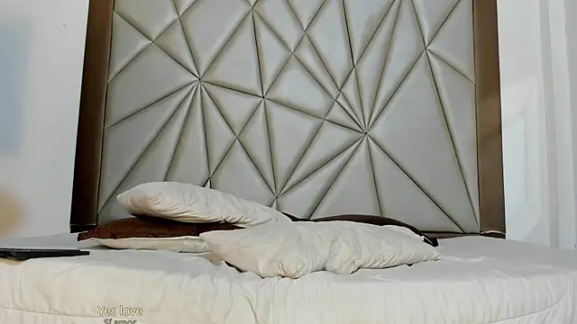 Allison_Owenns webcam