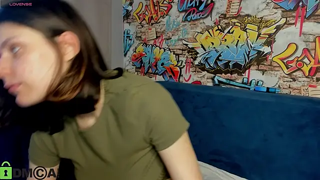 kira_be11 (F young) - Show me your ass doggy style