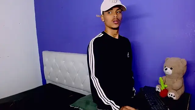 Angel_foxc13 webcam