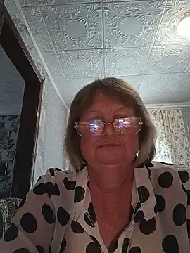 MilashkaCutie50 webcam