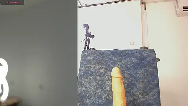 EmmaEbony11 webcam