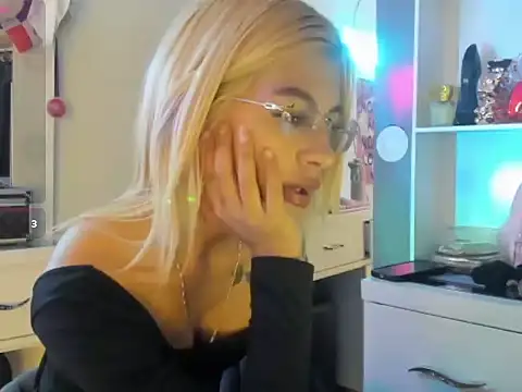 Hemaa_ webcam