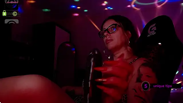 SonyaDevon webcam