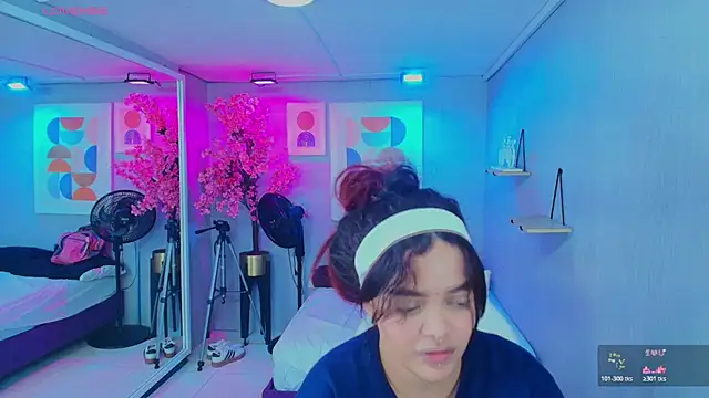Maggy_t18 webcam